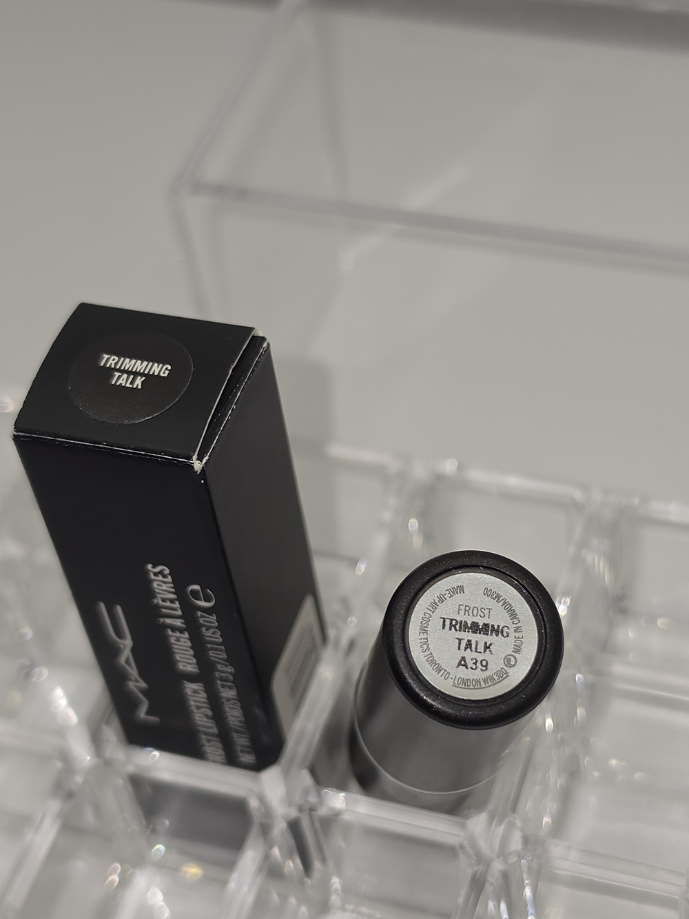 LIMITED EDITION MAC Cosmetics Lipstick - "Trimming Talk" **RARE!!** - Picture 10 of 11